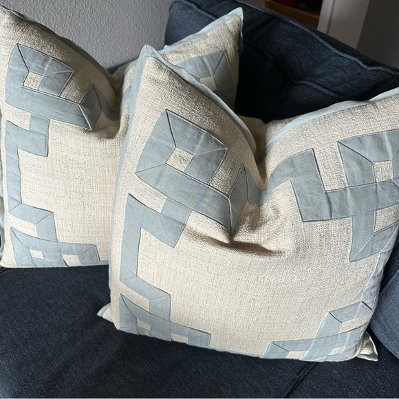 Ryan Studio Pillow Original Dawn - Picture 1 of 4